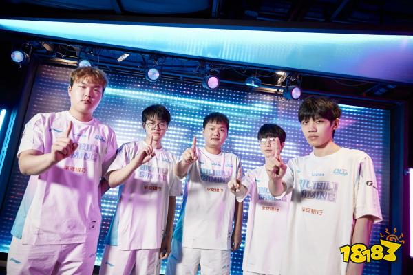 使观众对赛 使观众对赛