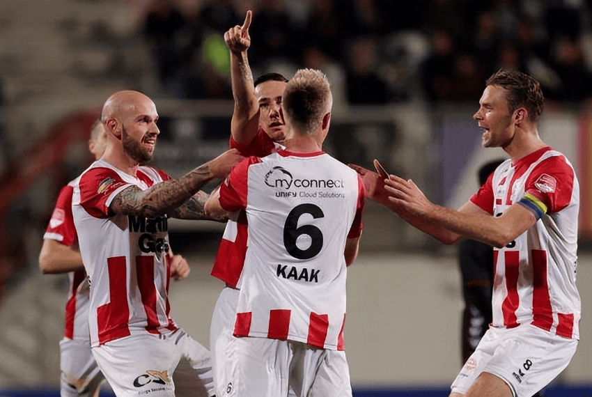 右后卫来说 右后卫来说