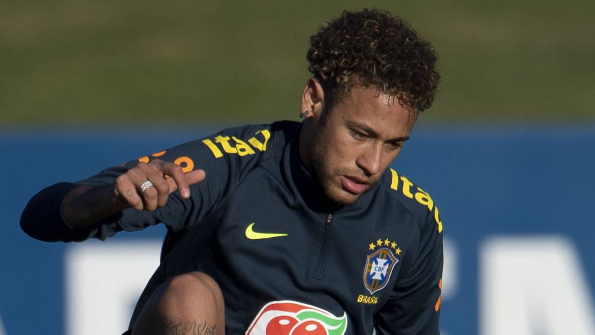 她在赛场上 她在赛场上